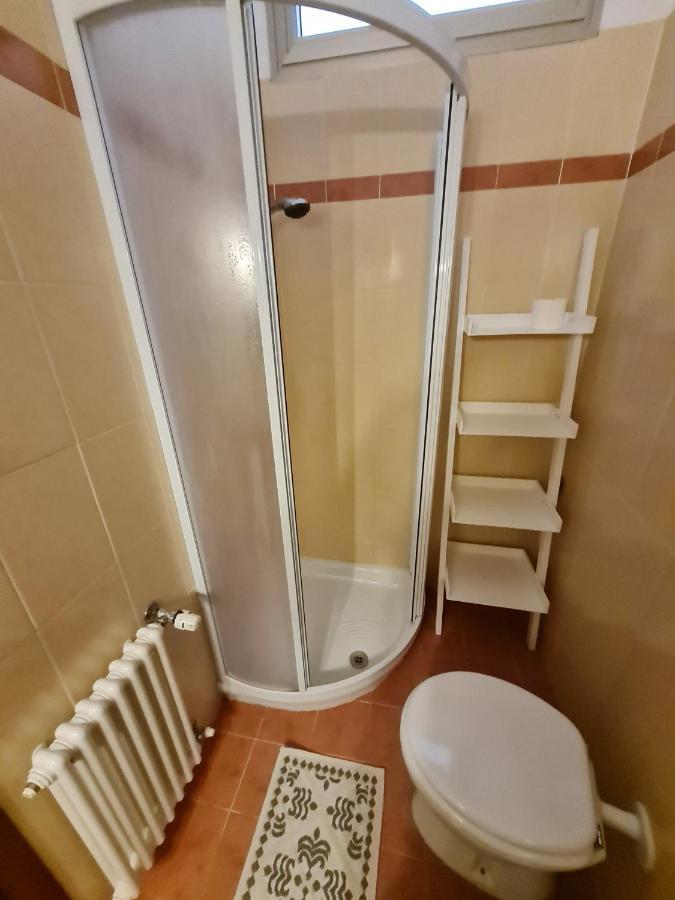 פסקיארה דל גארדה Panorama Apartment Peschiera מראה חיצוני תמונה